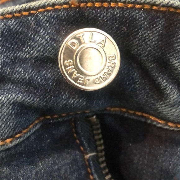 Jeans - Picture 3 of 4